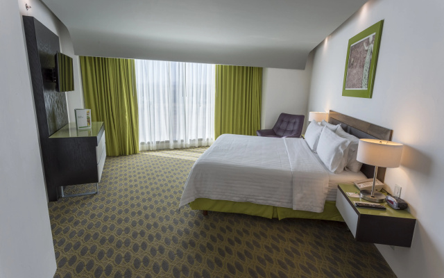 Holiday Inn Queretaro Zona Krystal by IHG