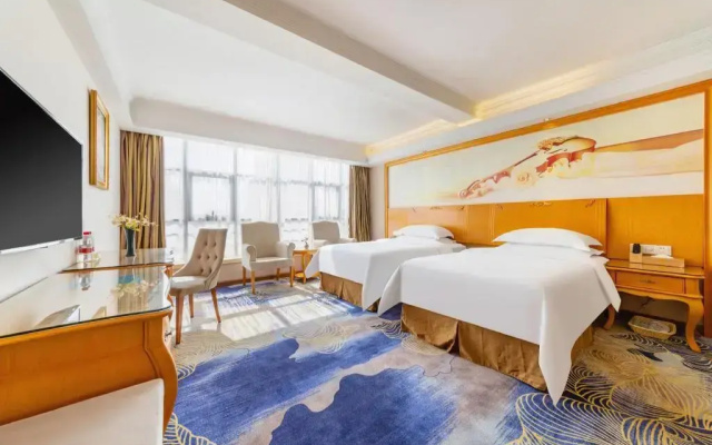 Vienna Hotel Shenzhen Gongming Hufa Bei Road Branch