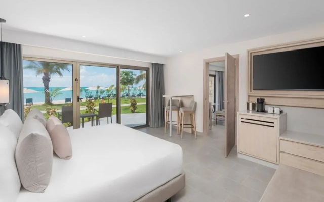 Royalton CHIC Antigua