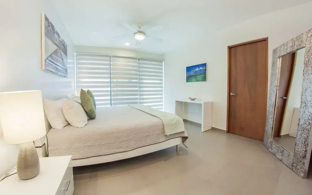 Chic 2BR penthouse by Happy Address