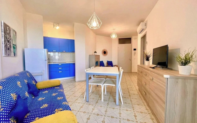 Beachfront Flat With sea View
