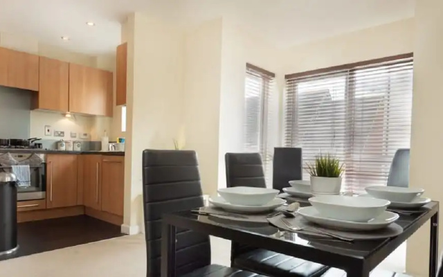 Open plan 2 Bedroom Apartment