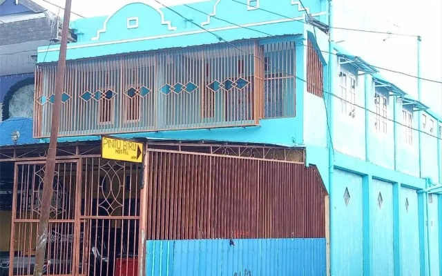 Pintu Biru