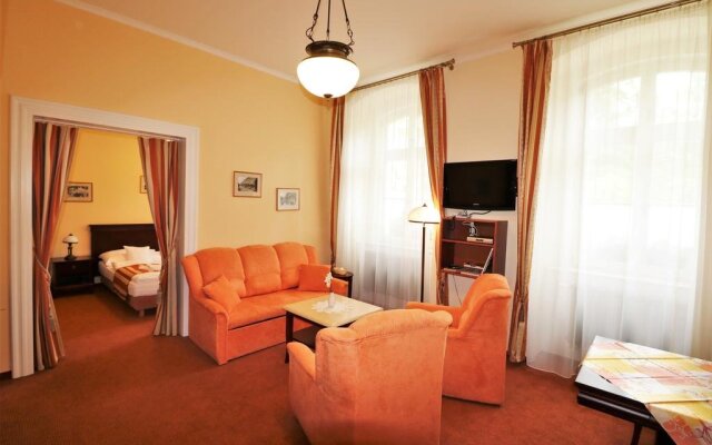 Отель LD Palace Bellaria Чехия, Франтишкови-Лазне - отзывы, цены и фото номеров - забронировать отель LD Palace Bellaria онлайн комната для гостей
