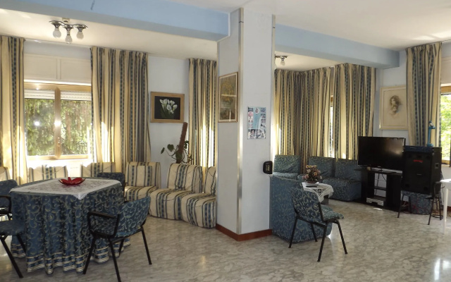 King Hotel