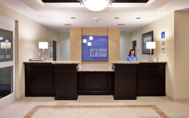 Holiday Inn Express and Suites Savannah - Midtown by IHG