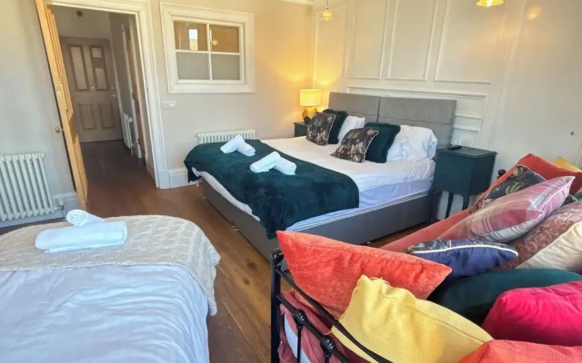 No. 1 High Street - Boutique Rooms