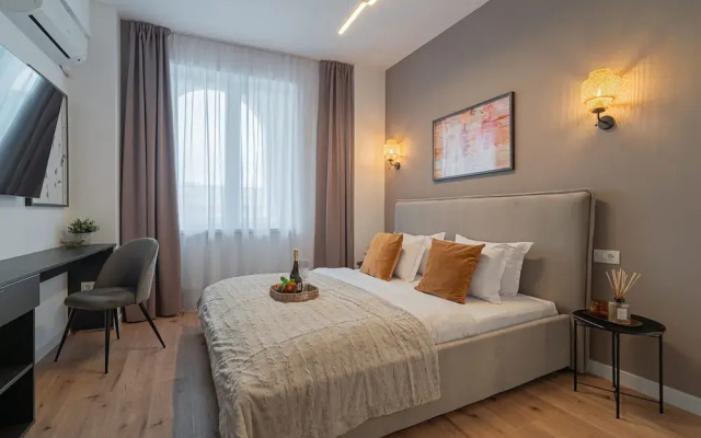 Loggia Luxe 5BR Living in Universitatii Area