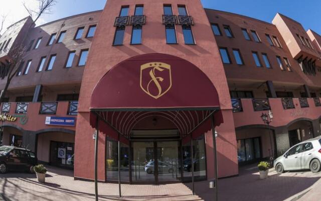 Отель Fort Hotel Польша, Варшава - 1 отзыв об отеле, цены и фото номеров - забронировать отель Fort Hotel онлайн вид на фасад