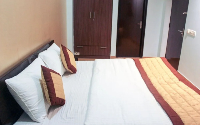 Hotel Flight Path Near IGI Airport