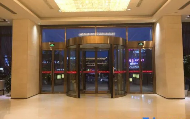LI DUN HUA JU HOTEL (Huanggang Spreading Love Lake Park)