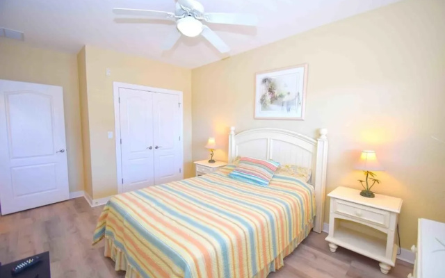 Mariner's Watch 404 4 Bedroom Condo by RedAwning