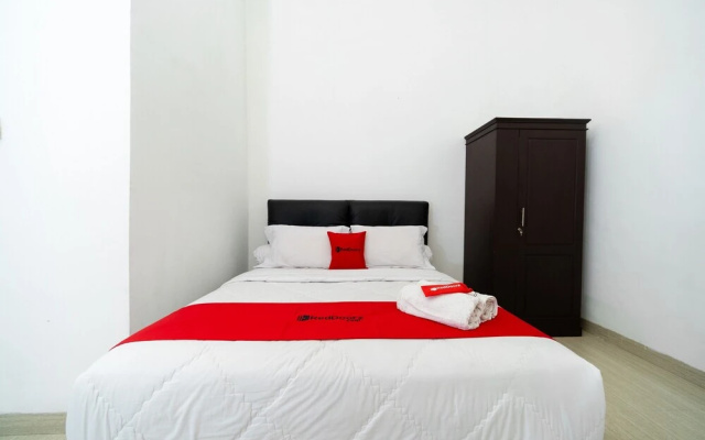 OYO Flagship 91534 Wisma Metro Permai