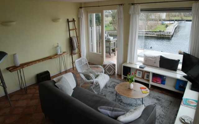 Lakeside Amsterdam Getaway