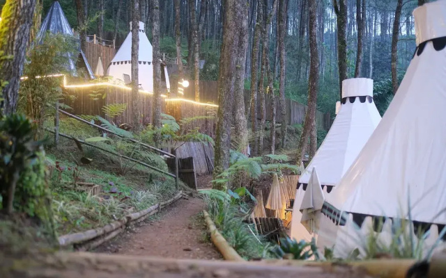 Regan Luxcamp by Digihub Hospitality