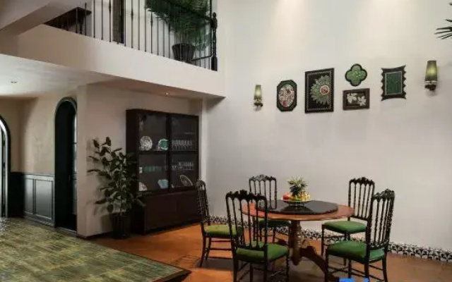 Juzai Xiaoyuan Xishuangbanna Nanyang Inn