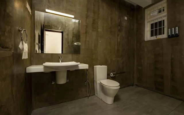 Luxury Apartment - Sleeps 6, Garden & Parking