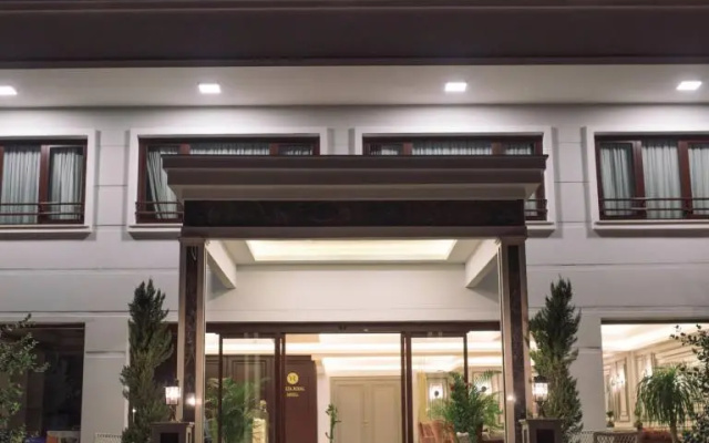 Vista Royal Hotel