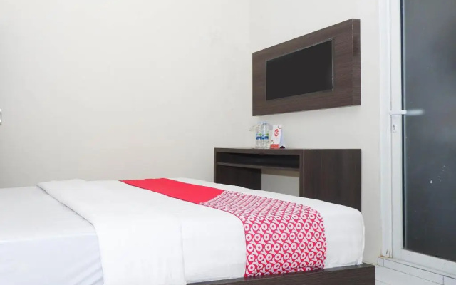Hotel O Candi Residence
