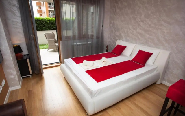 Gentleman Dog Apartment