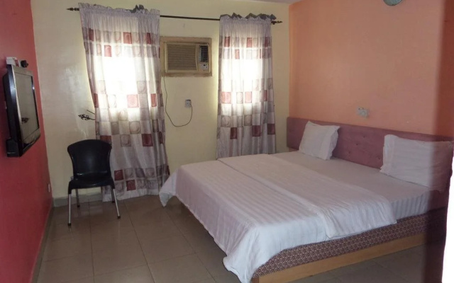 Larex International Hotel