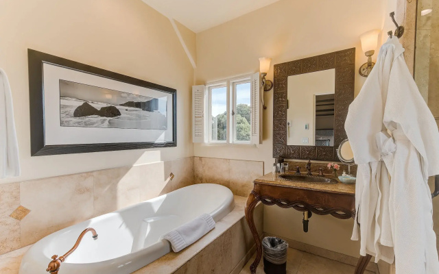 L Auberge Carmel