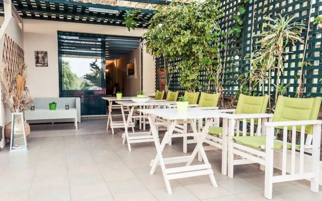 Elounda Olive Garden Apts & Studios