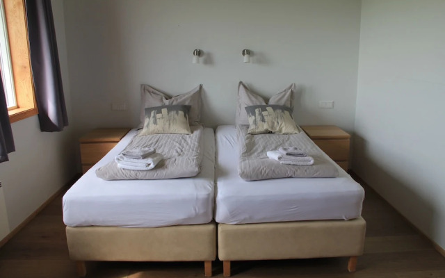 Guesthouse Nýpugarðar