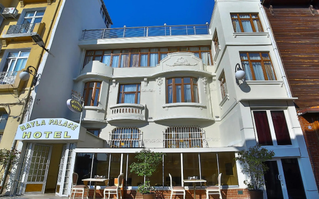Nayla Palace Hotel