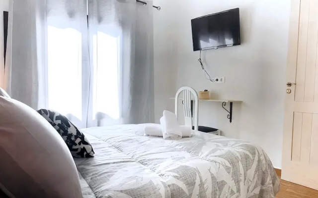 Apartment Alegranza in the Beautiful Village of Mozaga, Lanzarote