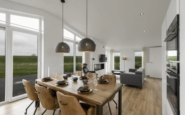 Modern Wemeldinge Holiday Home for 6