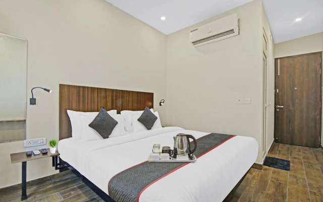 Townhouse Golden Frame near sec 62 noida