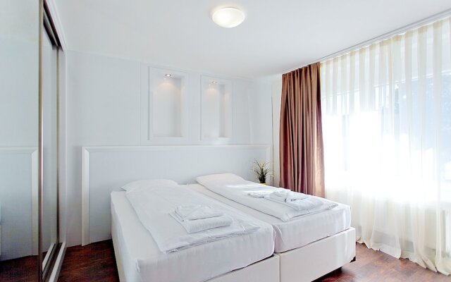 Апартаменты Suite Apartments By Livingdowntown Цюрих комната для гостей