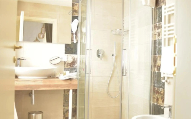 Amsterdam Suite Hotel & SPA