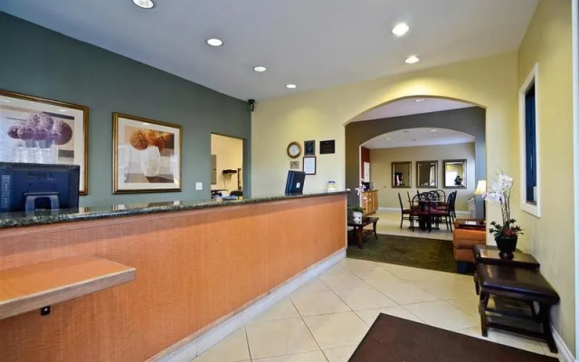 Best Western Golden Triangle Inn