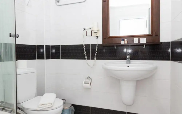 Inanc Hotel