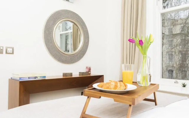 Royal Residence Charming 2 Bedroom - Talbot 3b