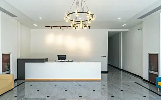 Huifeng Hechang Business Hotel (Jiaozhou Jiaodong International Airport Branch)