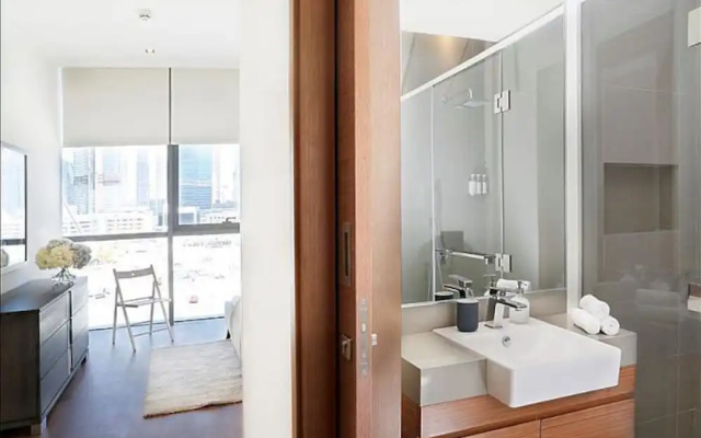 Nasma Luxury Stays - Cozy 2 Bed Apartment