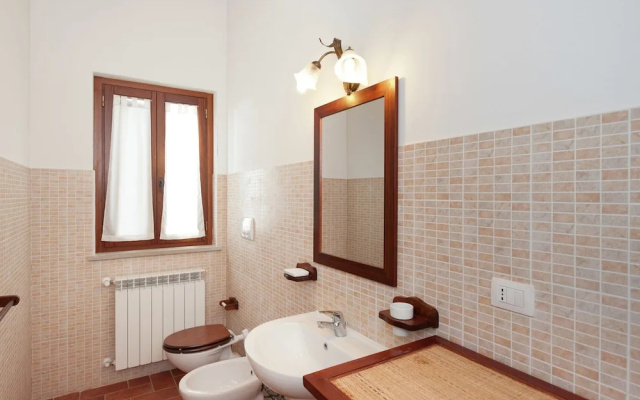 Peaceful Farmhouse in Gubbio with Swimming Pool