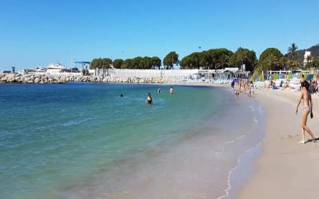 Couple Stay by the French Riviera