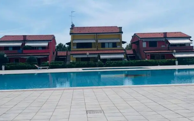 Caorle Villaggio & piscina