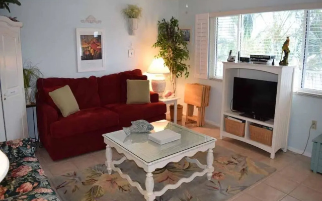Palm Cay 4