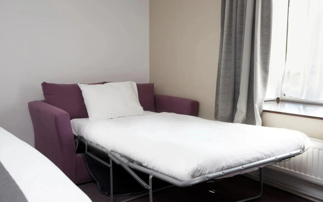 Premier Inn Basingstoke South
