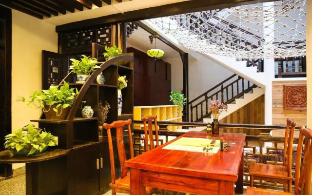 West street No.8 Inn