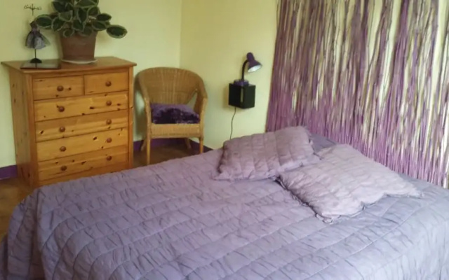 Chambre Rouge et Vin Blanc