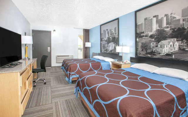 Super 8 by Wyndham City of Moore