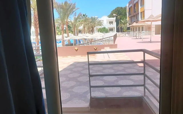 View Aqua Apartments & suites