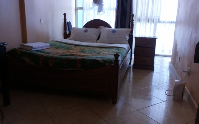 Pauline Hotel