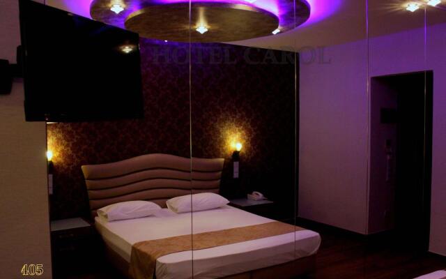 Carol Hotel вид на фасад